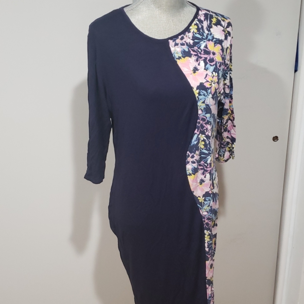 Jersey form fitting dress